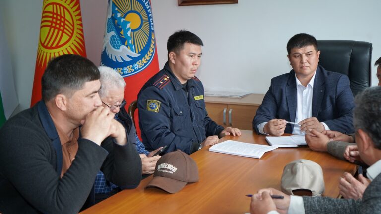 Read more about the article 📰 Укук бузууларды алдын алуу жана жол коопсуздугу боюнча жыйын өттү